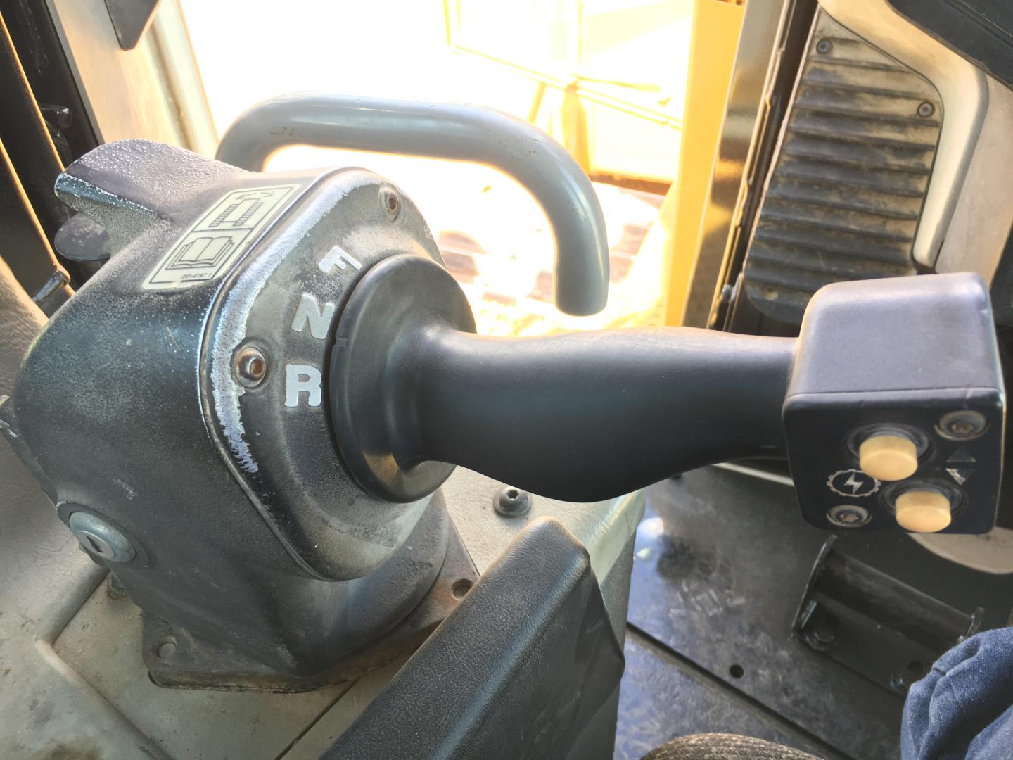 ./imagenes/INVOICE/2019/16115/TOPADOR FRONTAL CATERPILLAR D6T XL (52).JPG